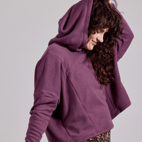 Haut douillet à capuchon - figue