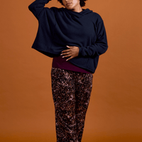 haut douillet à capuchon noir