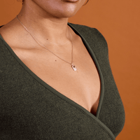 Haut cache-cœur avec ceinture