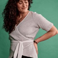 Haut cache-cœur avec ceinture