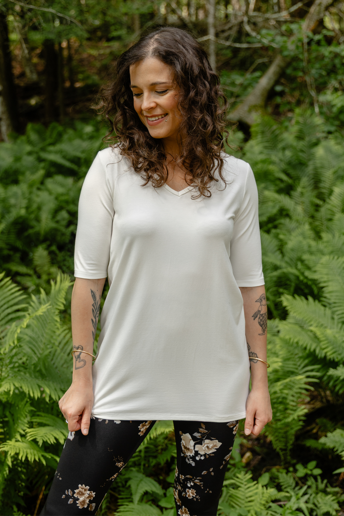 Haut essentiel col V - ivoire