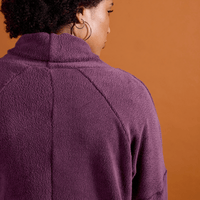 haut en sherpa avec manches longue et poches