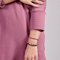 Tunique décontractée avec capuchon et col en V