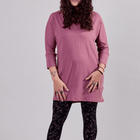 Tunique décontractée avec capuchon et col en V