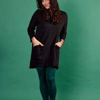 Tunique décontractée avec capuchon et col en V