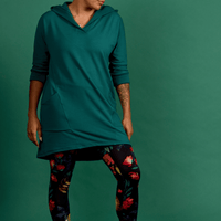 Tunique décontractée avec capuchon et col en V