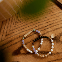 Bracelet mala de pierres semi-précieuses avec breloque Magnifique en or rose, fabriqué au Québec.