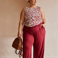 Pantalon large à plis creux carmin