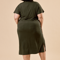 Robe avec col polo et longueur midi romarin