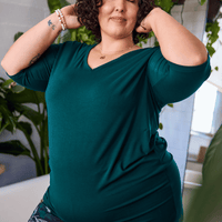 Haut essentiel col V - vert chasseur