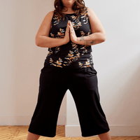 Capri pour femme jambe évasée noir fabriqué au Québec.