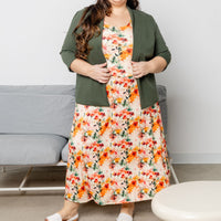 Robe pour femme au dos ouvert dans l’imprimé Vivacité, faite au Québec.