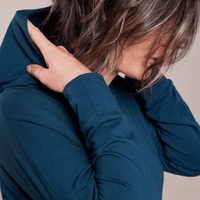 Tunique en molleton émeraude à manches longues avec poches et capuchon fait au Québec, Canada