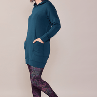 Tunique en molleton émeraude à manches longues avec poches et capuchon fait au Québec, Canada