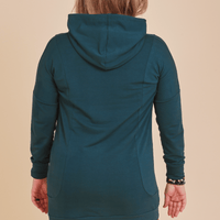 Tunique en molleton émeraude à manches longues avec poches et capuchon fait au Québec, Canada