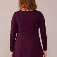Tunique fluide asymétrique à manches longues avec col en V merlot