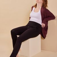 Veste cocon en tricot léger avec poches rouge bourgogne