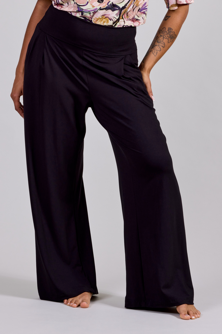 Pantalon large à plis creux - noir