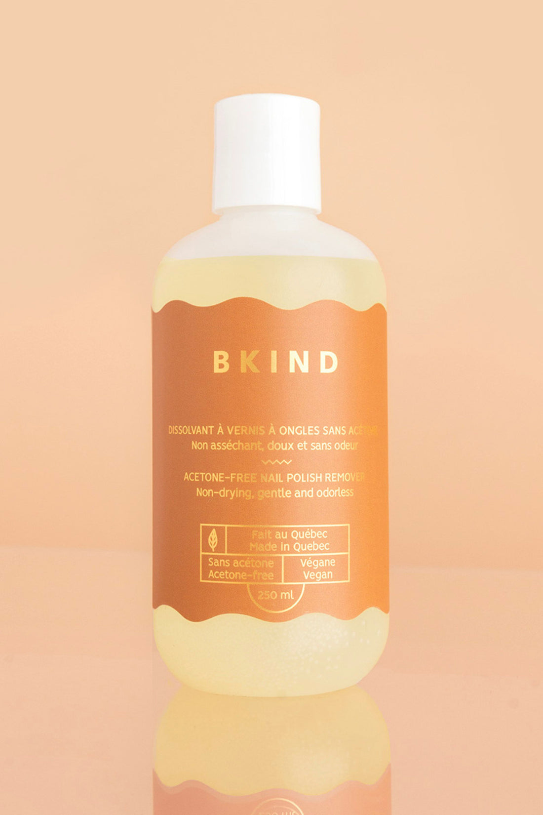 Dissolvant à vernis à ongles sans acétone