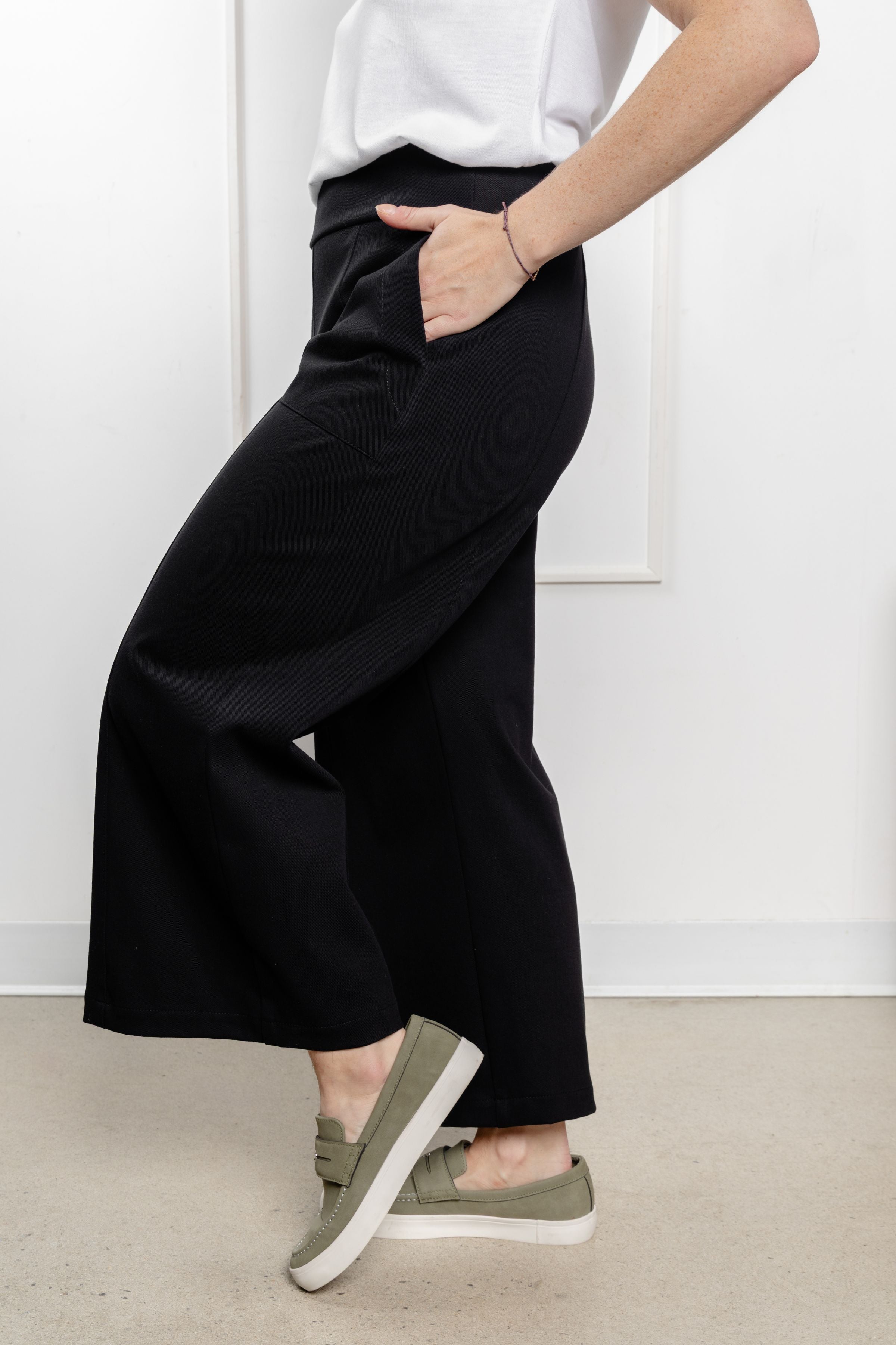 Pantalon effet denim évasé 7/8 - noir