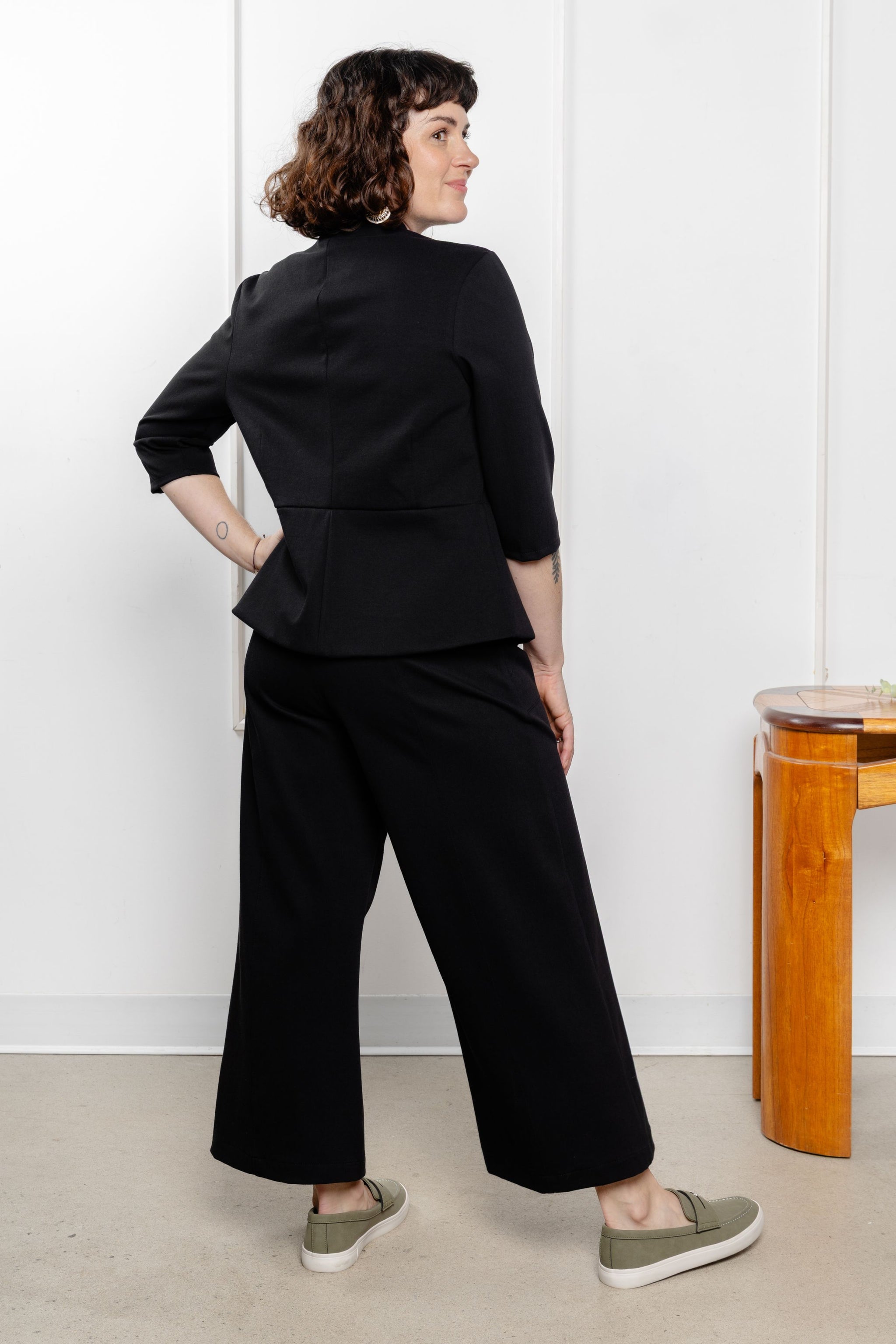 Pantalon effet denim évasé 7/8 - noir