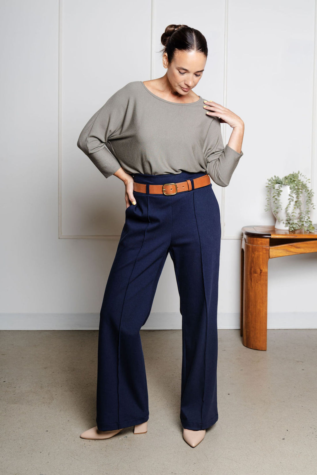 Pantalon effet denim évasé structuré - minuit