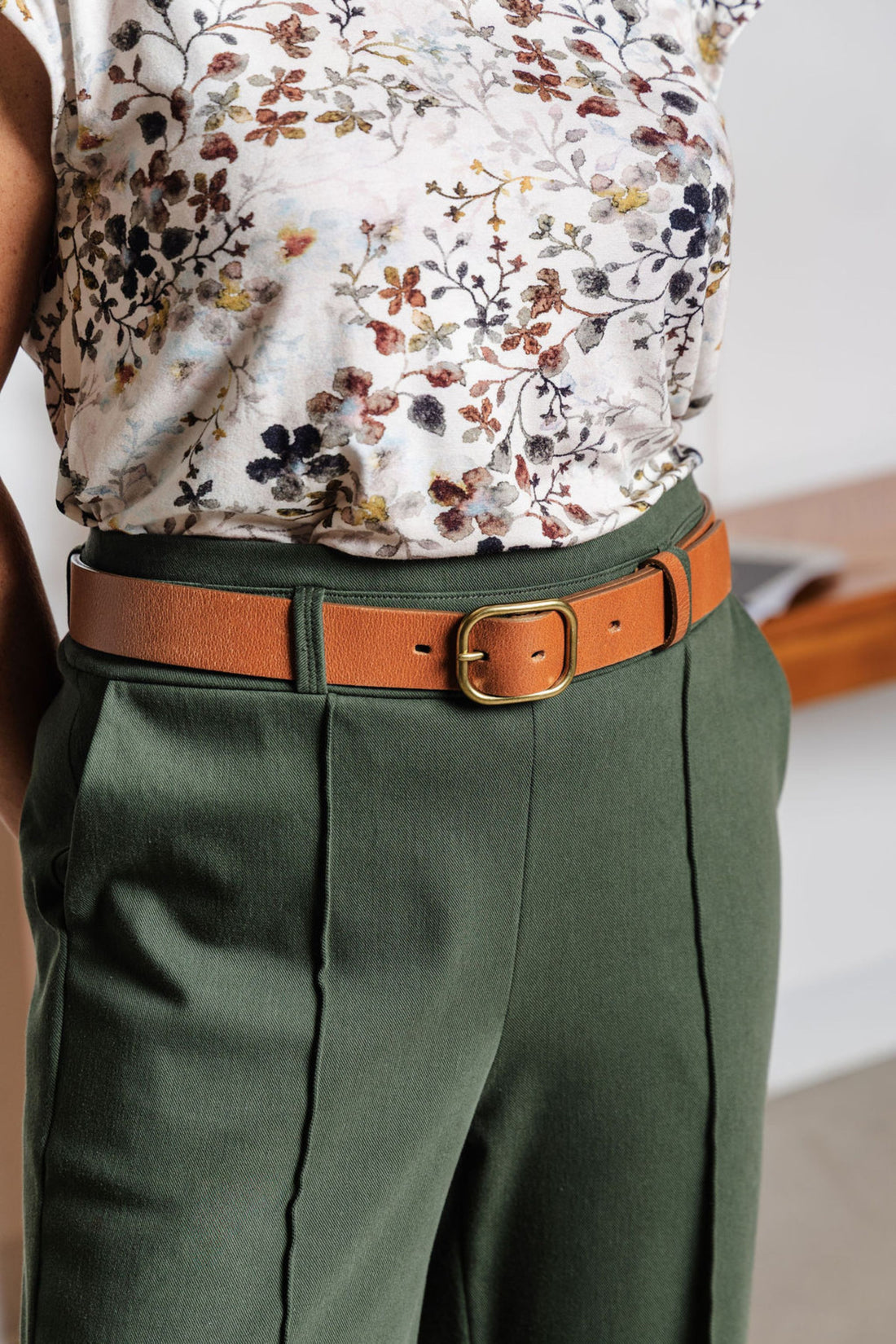 Pantalon effet denim évasé structuré - matcha