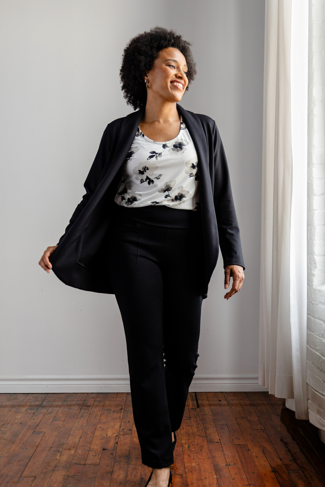 Pantalon habillé avec poches jambe droite - noir