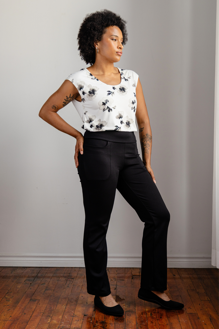 Pantalon habillé avec poches jambe droite - noir
