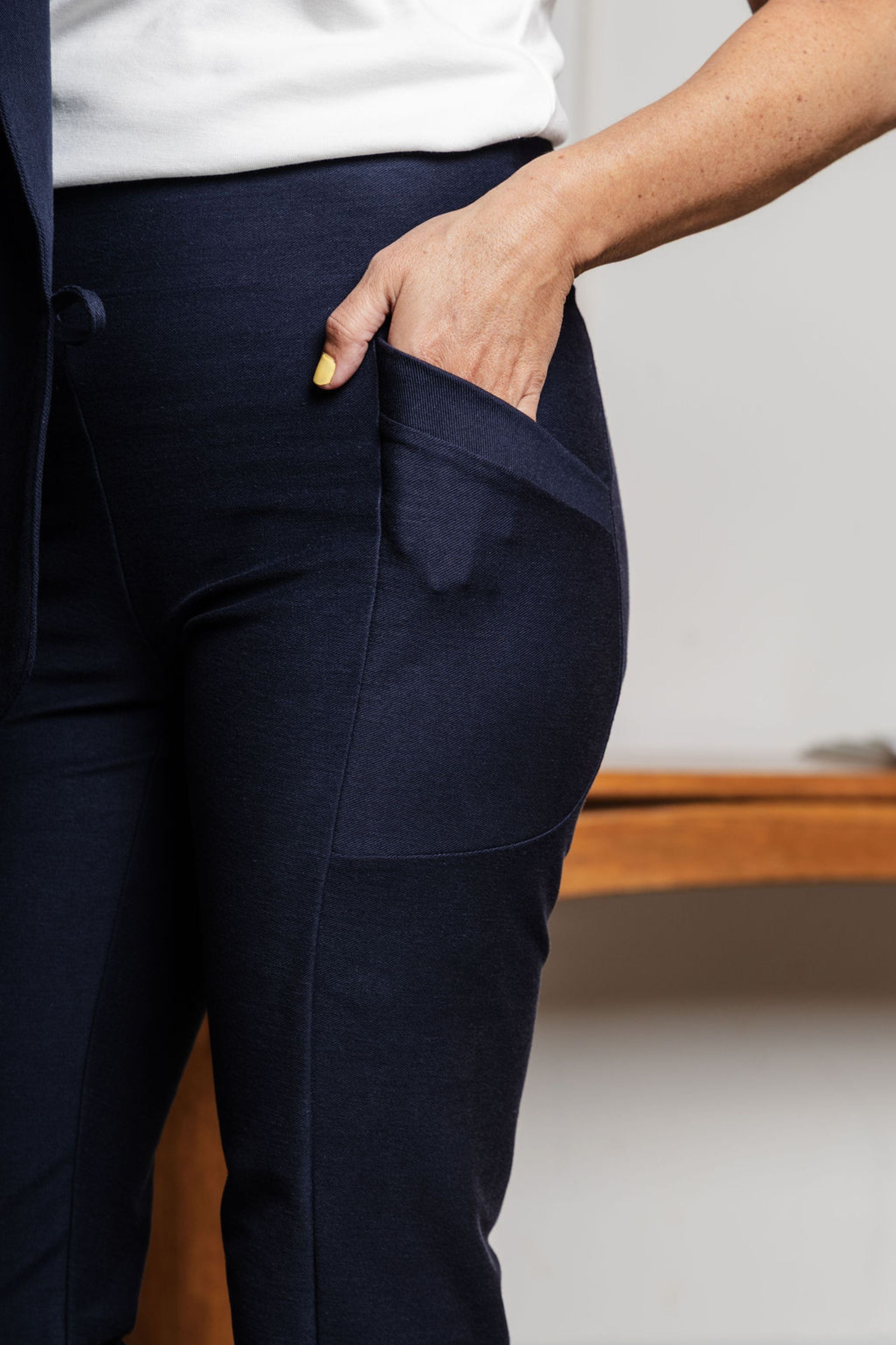 Pantalon effet denim jambe droite - minuit