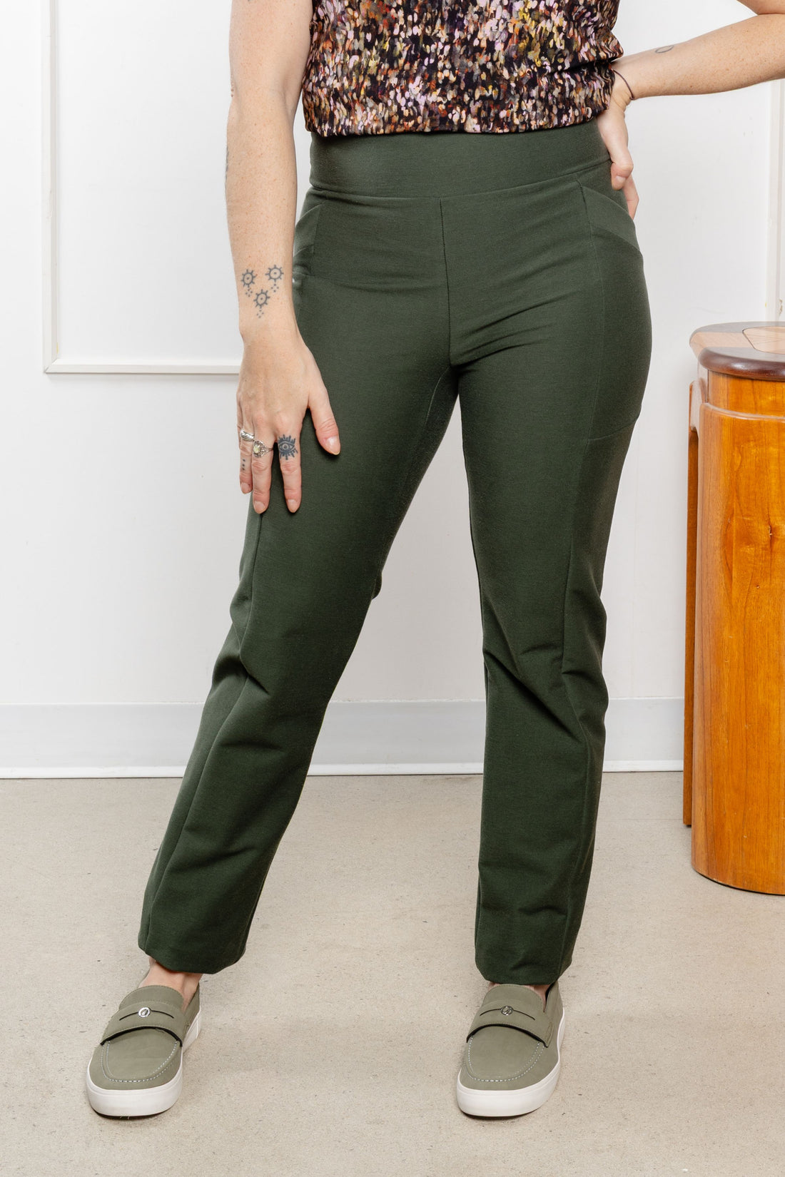 Pantalon effet denim jambe droite - matcha