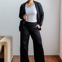 Pantalon large noir habillé pour femme fabriqué au Québec