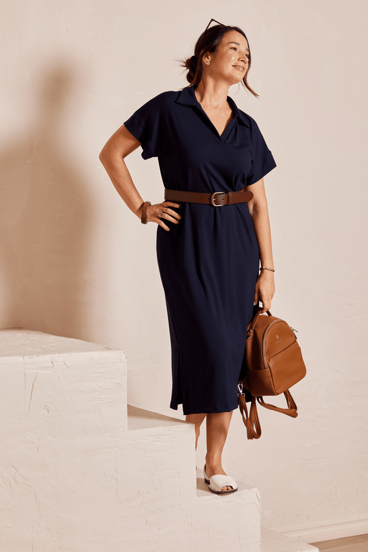 Robe avec col polo et longueur midi marine