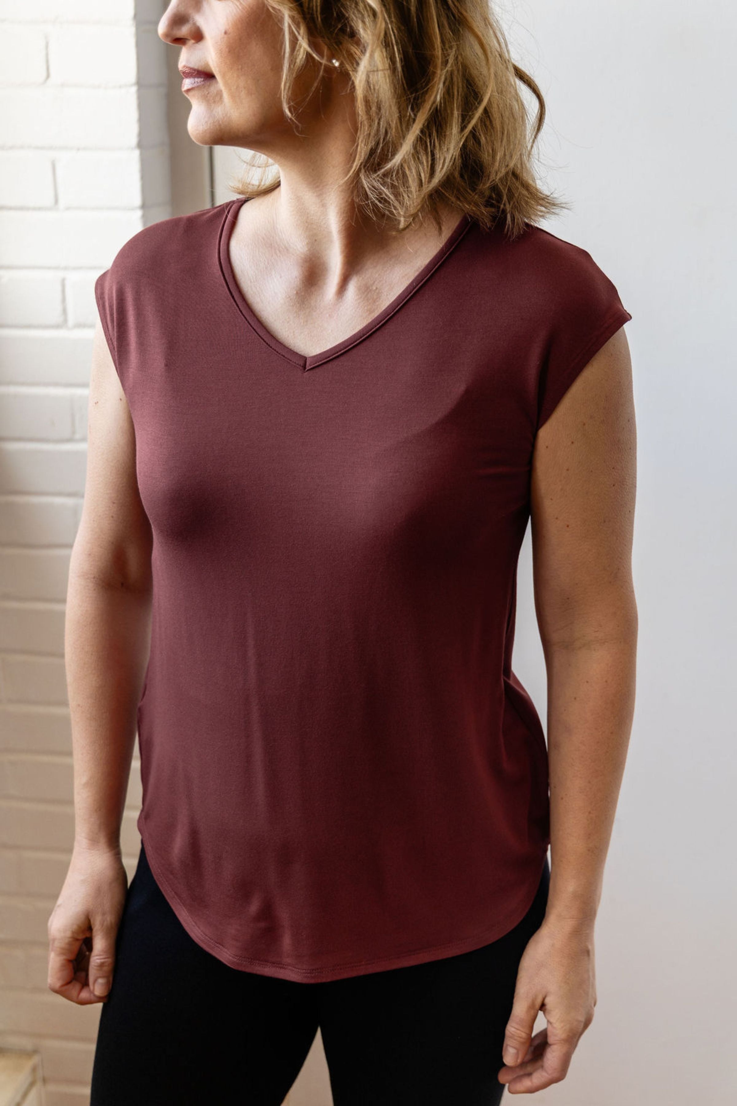 T-shirt ultradoux col V - henné