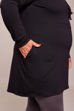 Tunique en molleton noir avec poches et col à cordons
